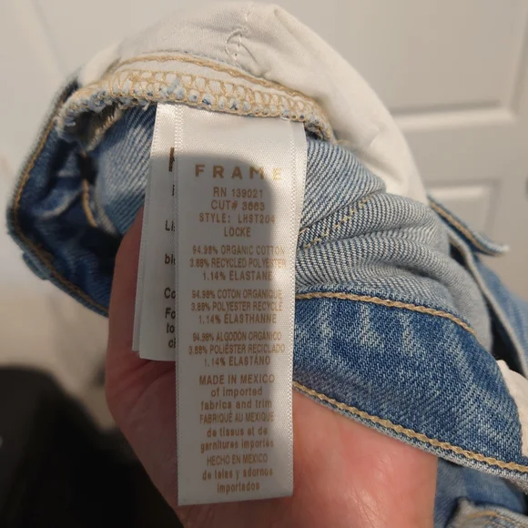 FRAME Le High Straight Jean